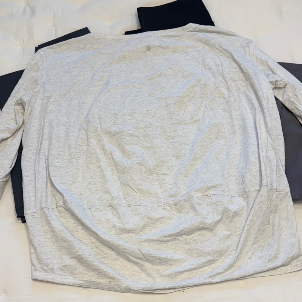 Lot CRZ Yoga  2 Gray 1 Black Leggings with Light Gray boat neck prima cotton top - Picture 3 of 6